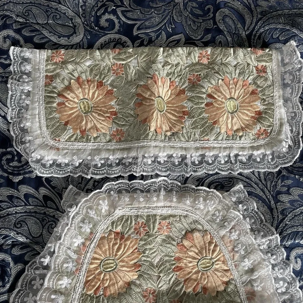 Vintage Toilet Cover Set Cream Floral Mod Tank Seat Cottage Core Lace